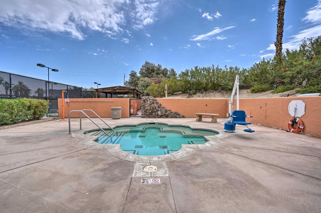 Pet-Friendly Borrego Springs Retreat Villa Exterior photo